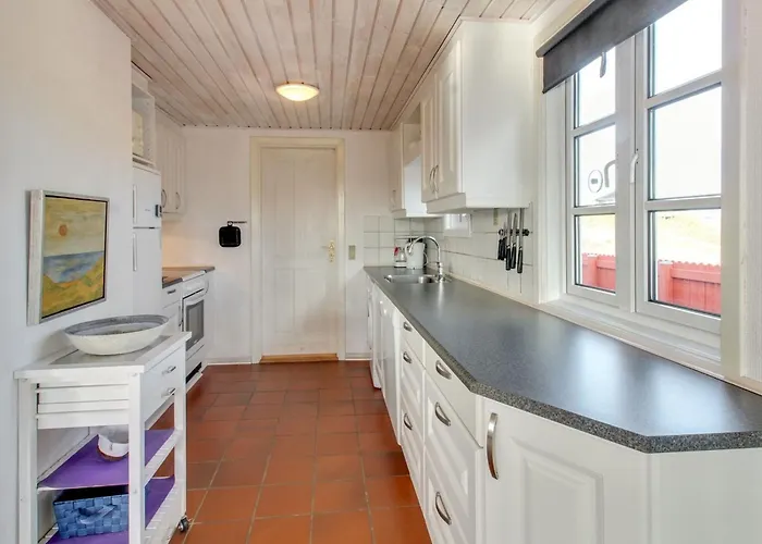 Aukusti - 600m From The Sea By Interhome